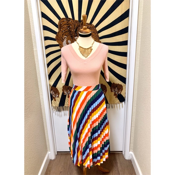 π Stylish modern necklace - Picture 5 of 5